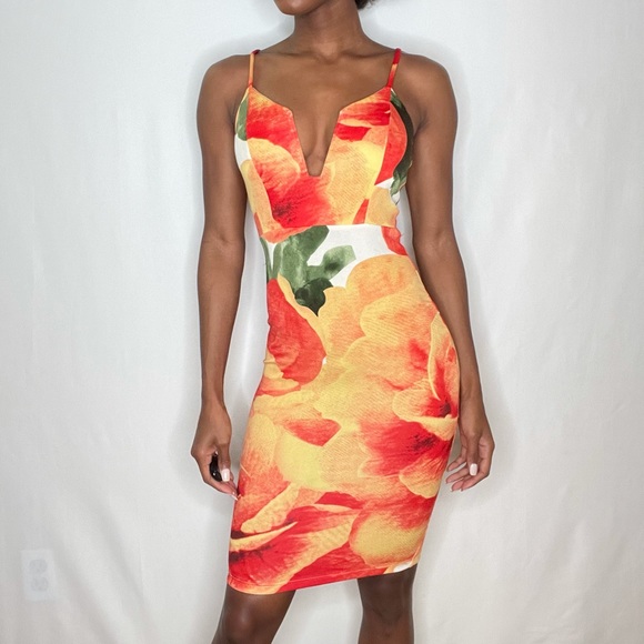 Floral Bodycon Dress - Picture 3 of 5